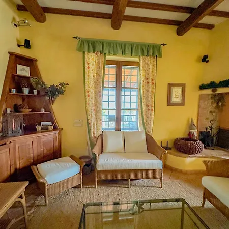 Country Charm & Jacuzzi Vote 5 Other Ota Cetona